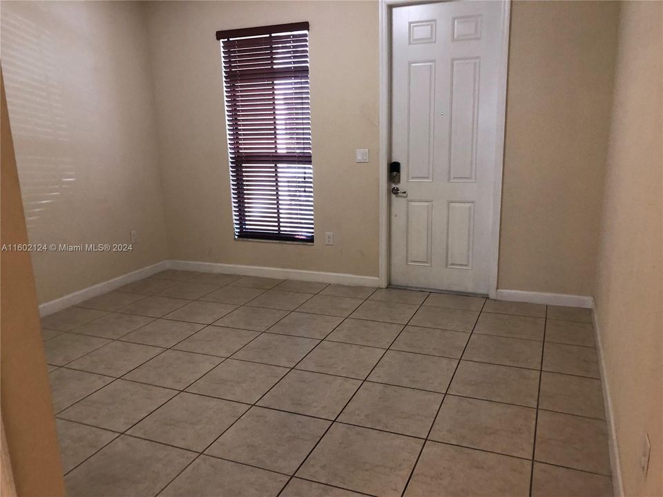 Active With Contract: $3,100 (3 beds, 2 baths, 2018 Square Feet)