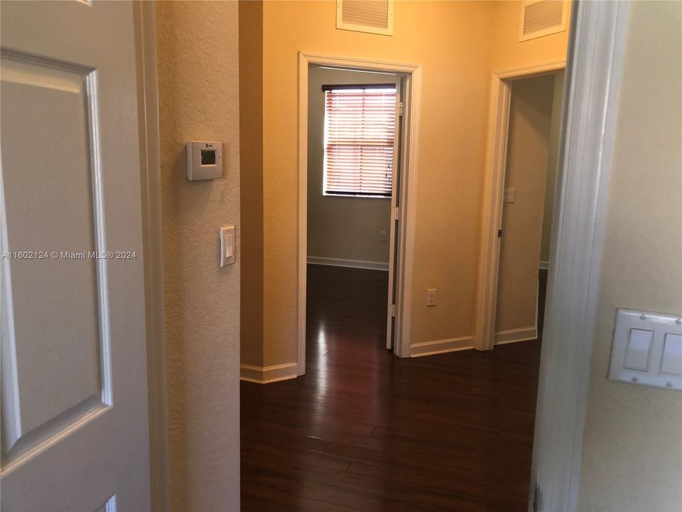 Active With Contract: $3,100 (3 beds, 2 baths, 2018 Square Feet)