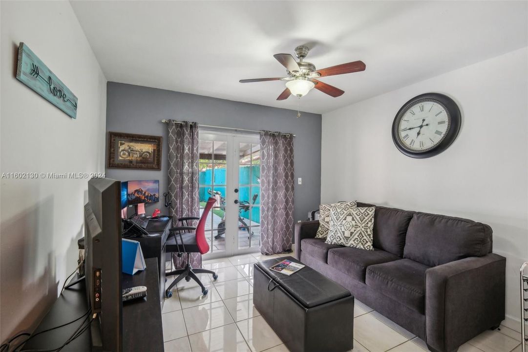For Sale: $599,900 (2 beds, 2 baths, 1300 Square Feet)
