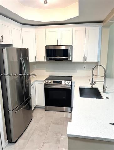 Recently Sold: $399,000 (3 beds, 2 baths, 1396 Square Feet)