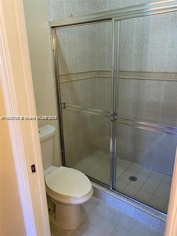 Recently Sold: $399,000 (3 beds, 2 baths, 1396 Square Feet)