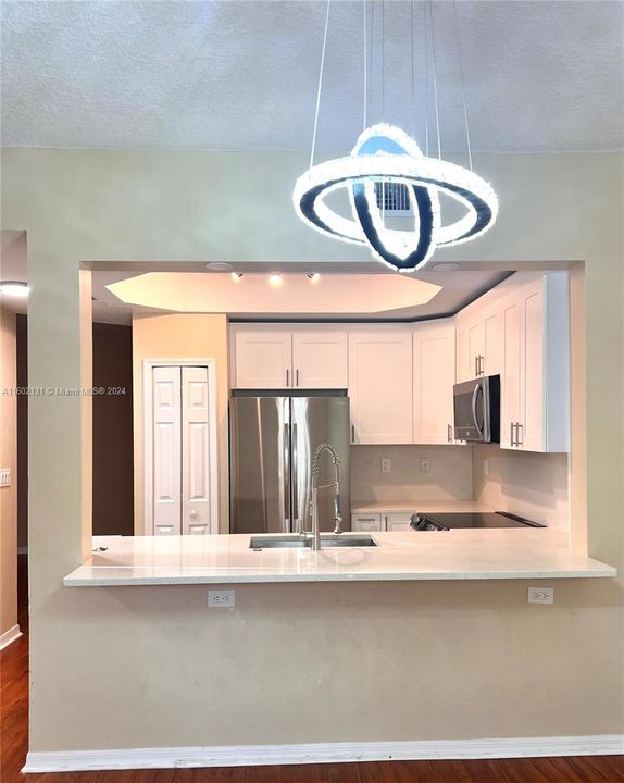 Recently Sold: $399,000 (3 beds, 2 baths, 1396 Square Feet)