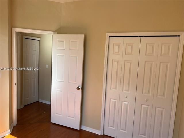 Recently Sold: $399,000 (3 beds, 2 baths, 1396 Square Feet)