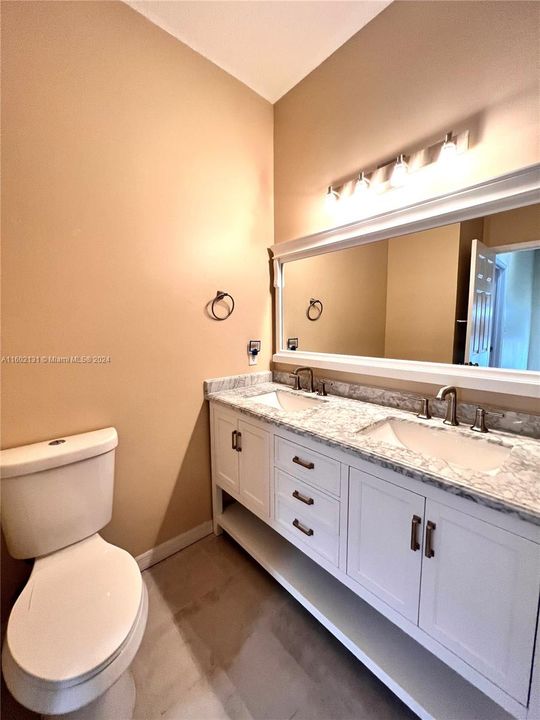 Recently Sold: $399,000 (3 beds, 2 baths, 1396 Square Feet)