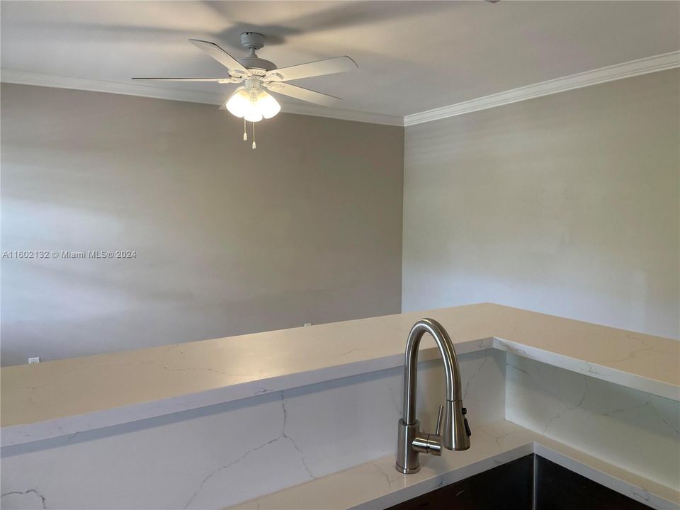 Recently Rented: $1,625 (1 beds, 1 baths, 615 Square Feet)