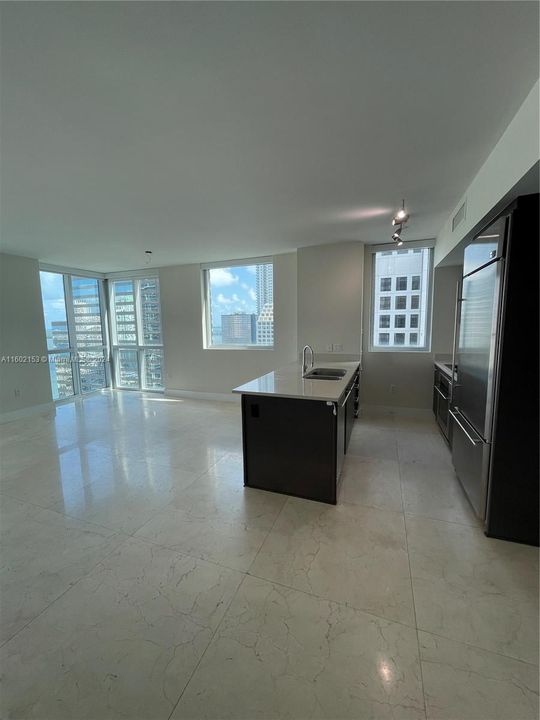 Recently Sold: $775,000 (2 beds, 2 baths, 1146 Square Feet)