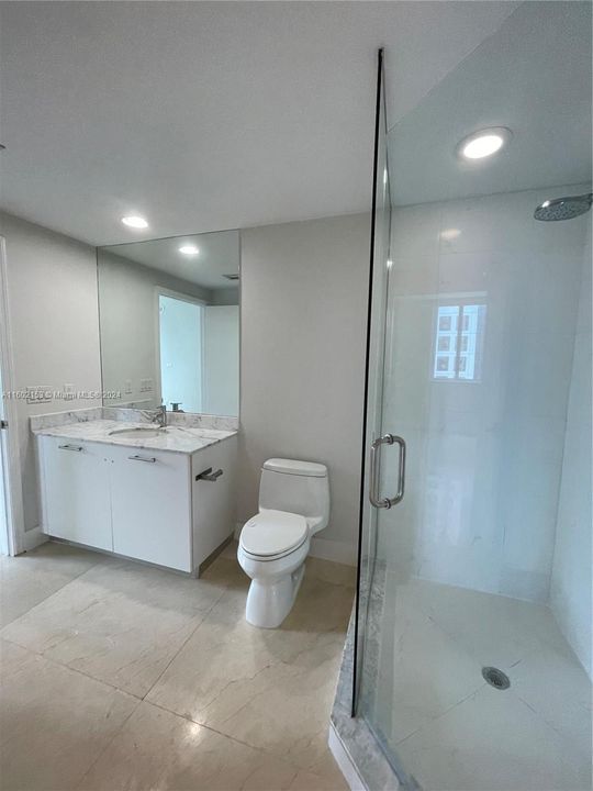 Recently Sold: $775,000 (2 beds, 2 baths, 1146 Square Feet)
