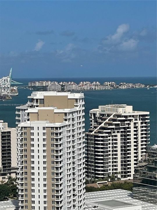 Recently Sold: $775,000 (2 beds, 2 baths, 1146 Square Feet)