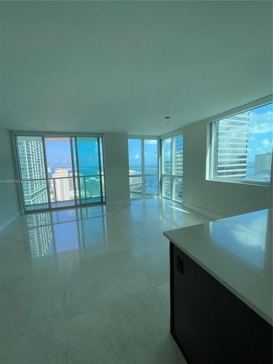 Recently Sold: $775,000 (2 beds, 2 baths, 1146 Square Feet)