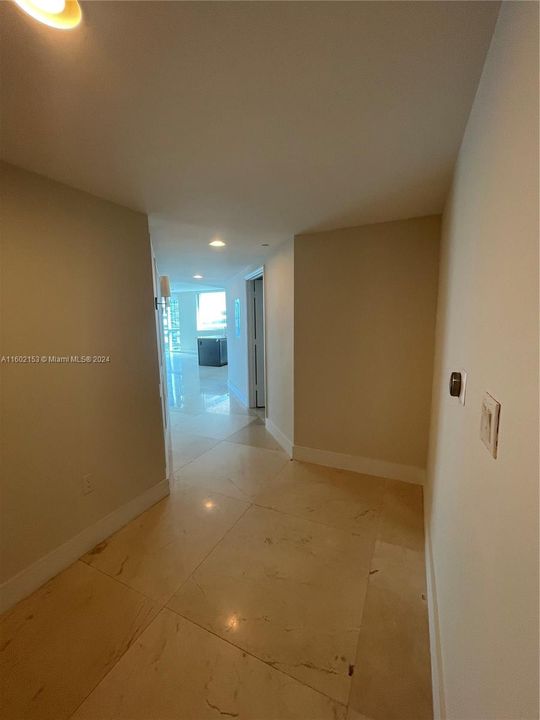 Recently Sold: $775,000 (2 beds, 2 baths, 1146 Square Feet)