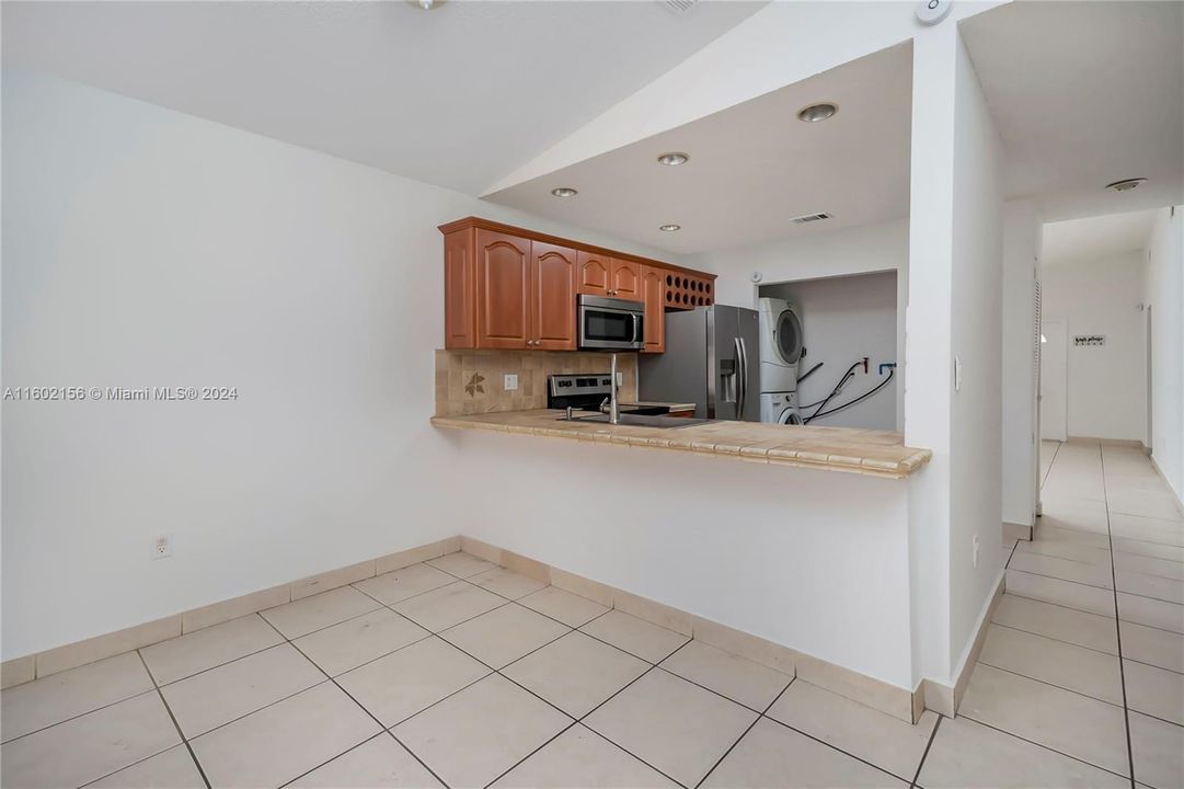 Active With Contract: $450,000 (3 beds, 2 baths, 1170 Square Feet)