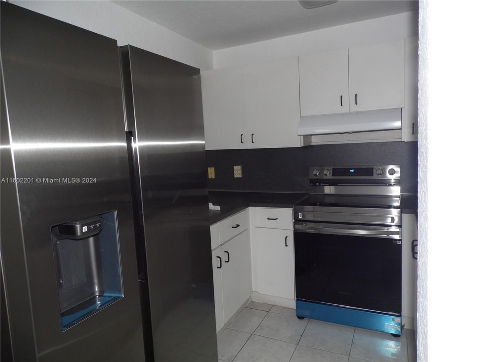 En Venta: $314,900 (2 camas, 2 baños, 870 Pies cuadrados)