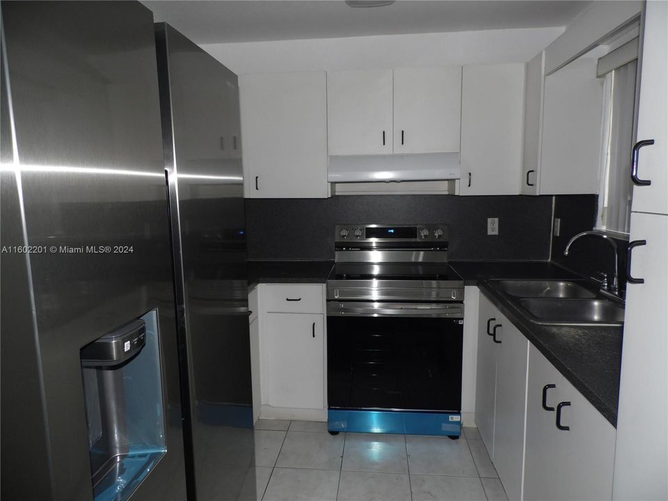 En Venta: $314,900 (2 camas, 2 baños, 870 Pies cuadrados)