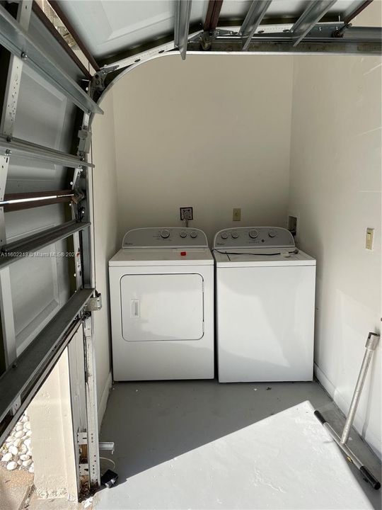 THE WASHER AND DRYER ARE IN THE GARAGE