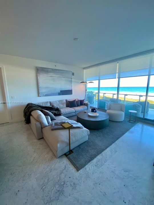 Recently Sold: $6,095,000 (2 beds, 3 baths, 1612 Square Feet)