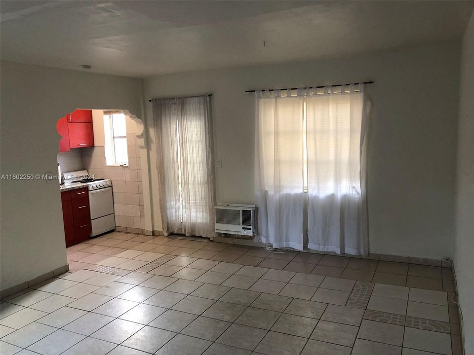 For Rent: $1,250 (0 beds, 1 baths, 0 Square Feet)