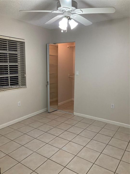 For Rent: $2,350 (2 beds, 2 baths, 852 Square Feet)