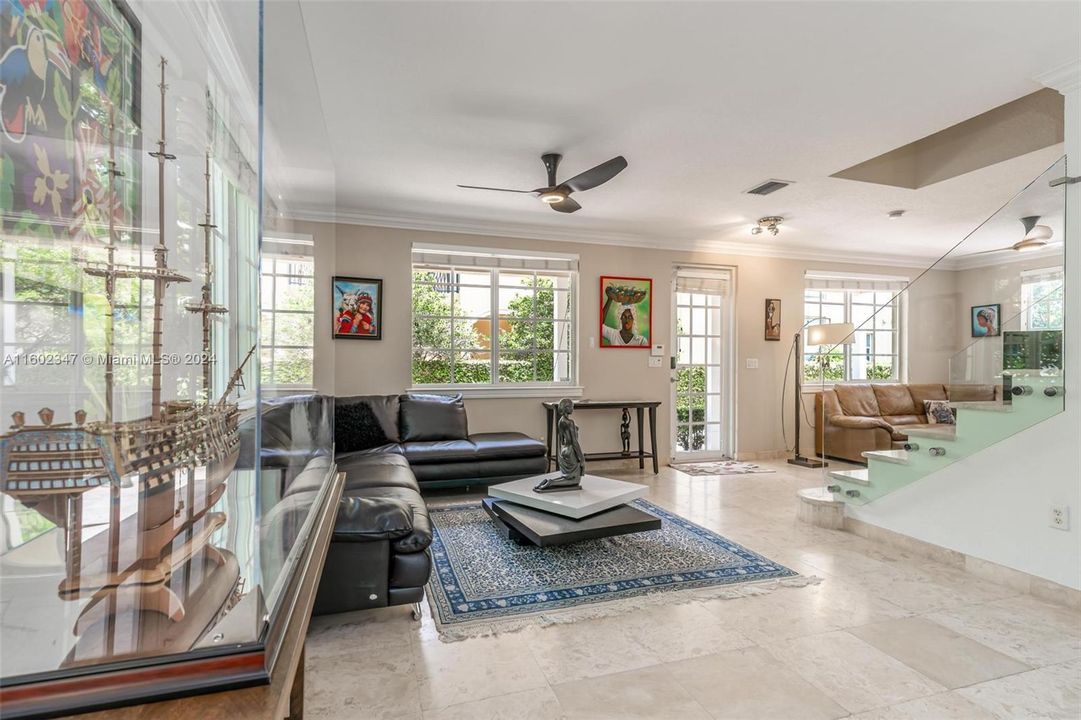 Active With Contract: $1,700,000 (4 beds, 3 baths, 2472 Square Feet)