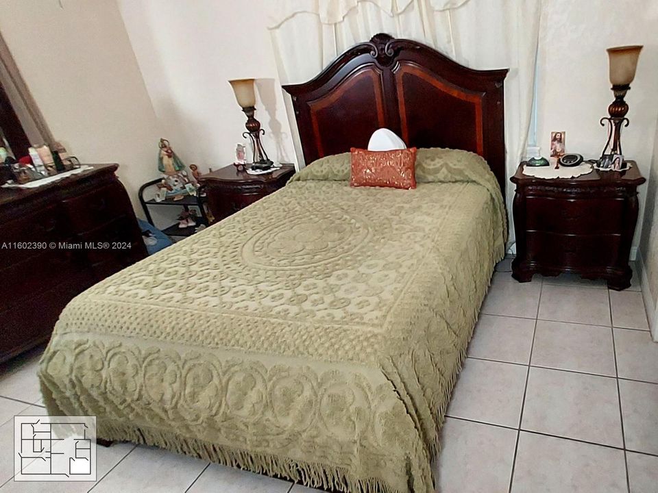 En Venta: $730,000 (3 camas, 2 baños, 1790 Pies cuadrados)