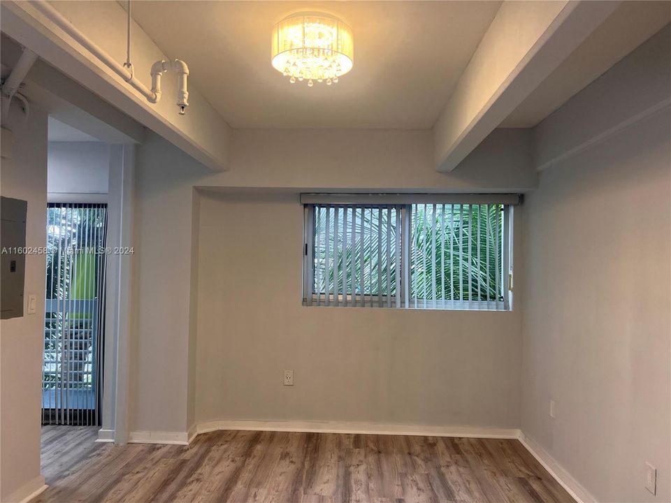 Recently Rented: $1,700 (0 beds, 1 baths, 0 Square Feet)