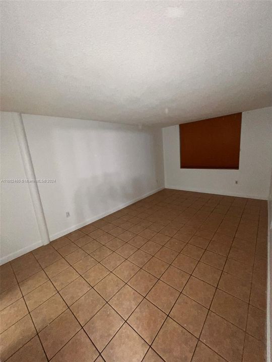 For Rent: $2,300 (2 beds, 2 baths, 1023 Square Feet)