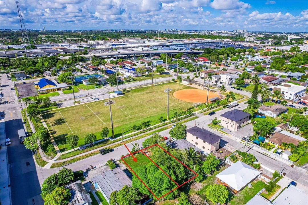 Недавно продано: $75,000 (0.04 acres)