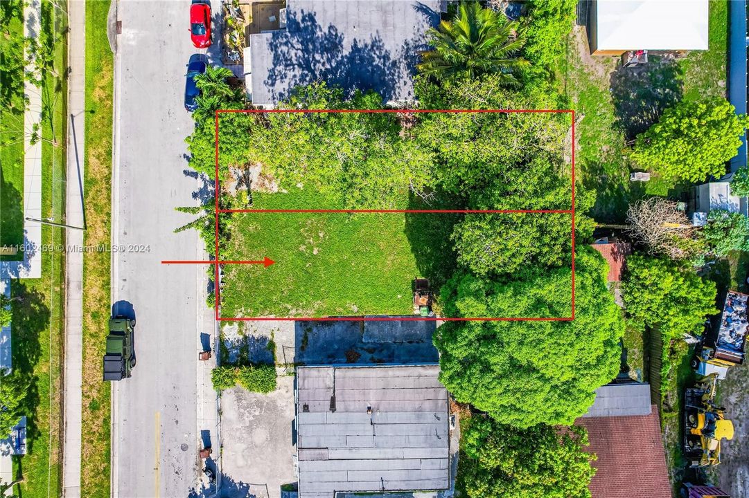 Недавно продано: $75,000 (0.04 acres)