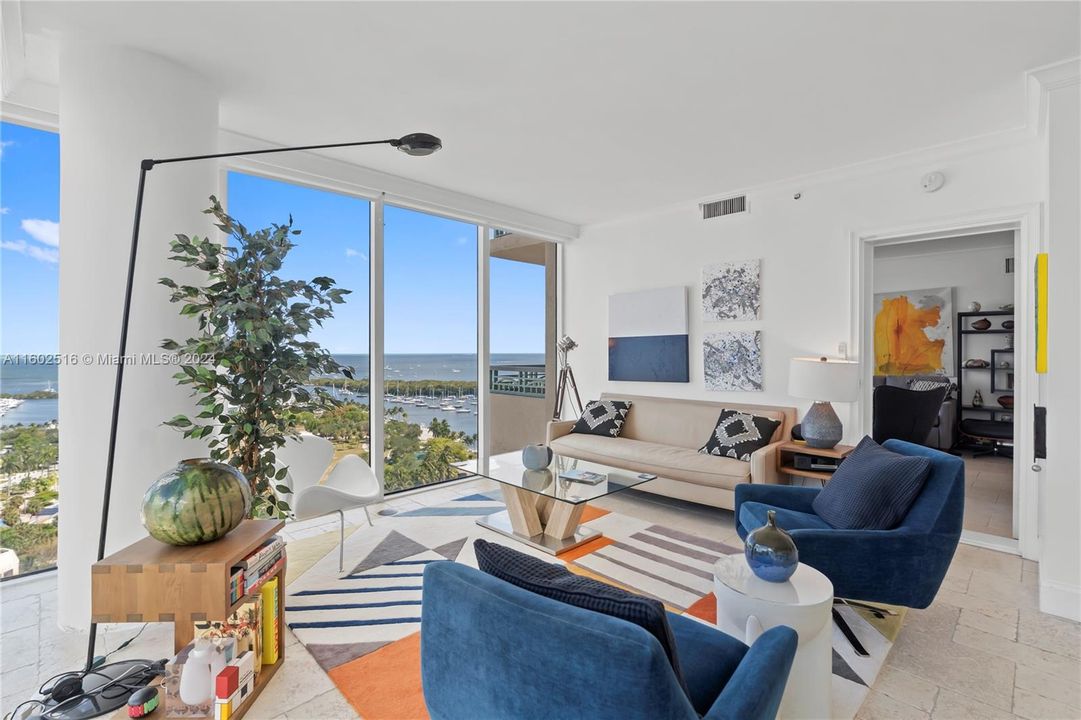 For Sale: $1,990,000 (2 beds, 2 baths, 1530 Square Feet)