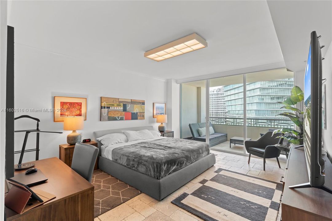 For Sale: $1,990,000 (2 beds, 2 baths, 1530 Square Feet)