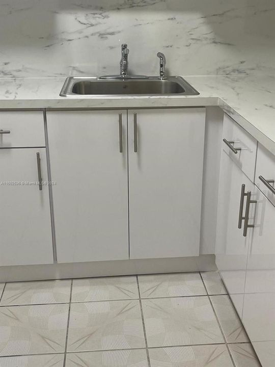 Recently Rented: $2,500 (2 beds, 2 baths, 840 Square Feet)