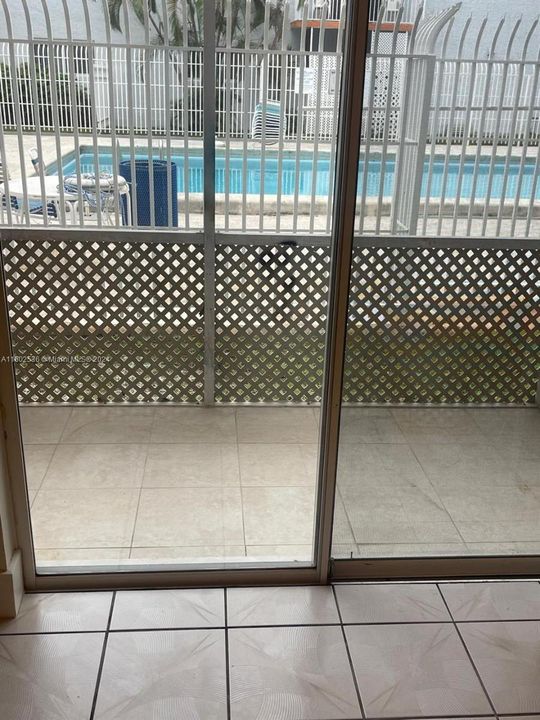 Recently Rented: $2,500 (2 beds, 2 baths, 840 Square Feet)