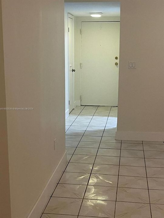 Recently Rented: $2,500 (2 beds, 2 baths, 840 Square Feet)