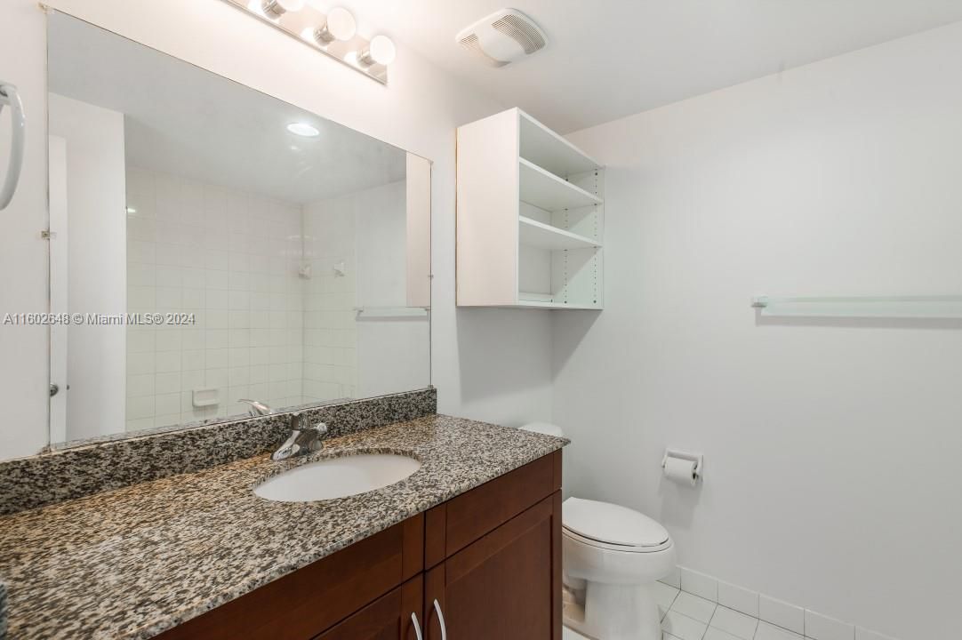 For Sale: $435,000 (2 beds, 2 baths, 1156 Square Feet)