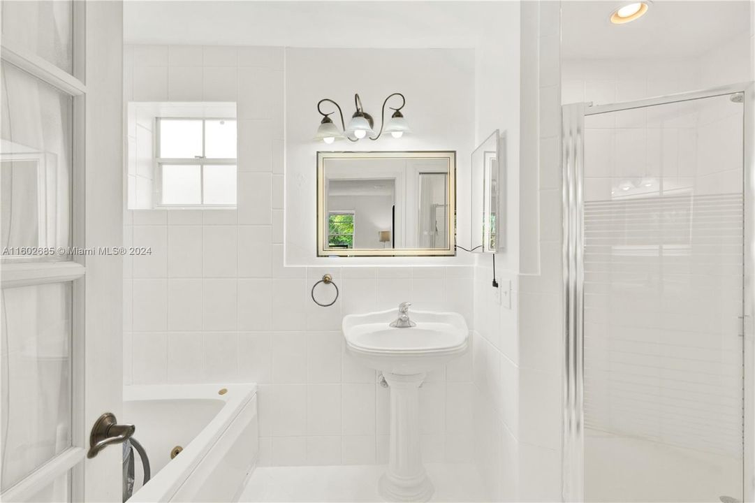 Recently Sold: $770,000 (4 beds, 2 baths, 1861 Square Feet)