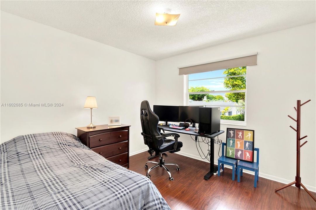 Recently Sold: $770,000 (4 beds, 2 baths, 1861 Square Feet)