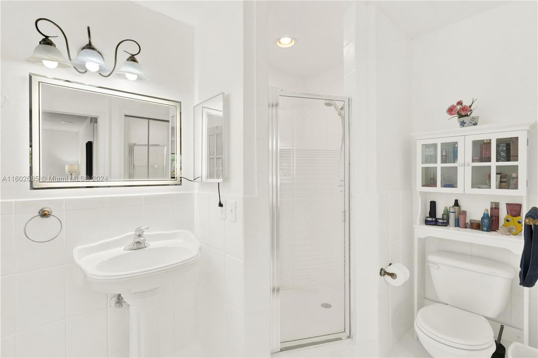 Recently Sold: $770,000 (4 beds, 2 baths, 1861 Square Feet)