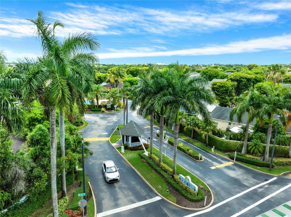 Recently Sold: $770,000 (4 beds, 2 baths, 1861 Square Feet)