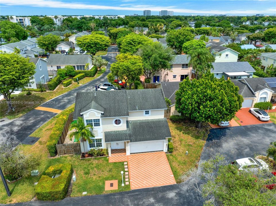 Recently Sold: $770,000 (4 beds, 2 baths, 1861 Square Feet)