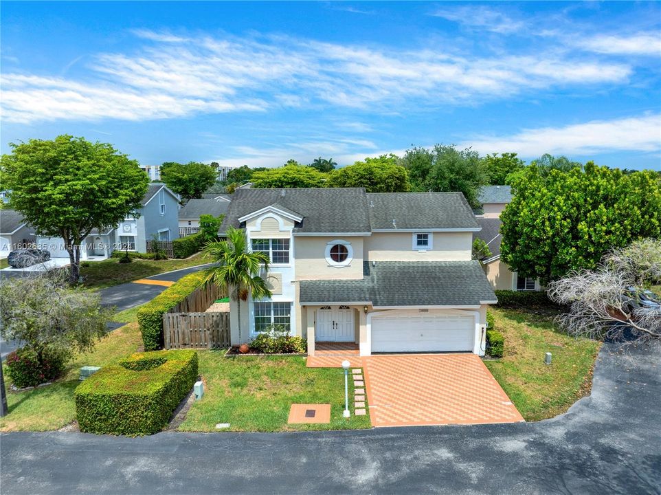 Recently Sold: $770,000 (4 beds, 2 baths, 1861 Square Feet)