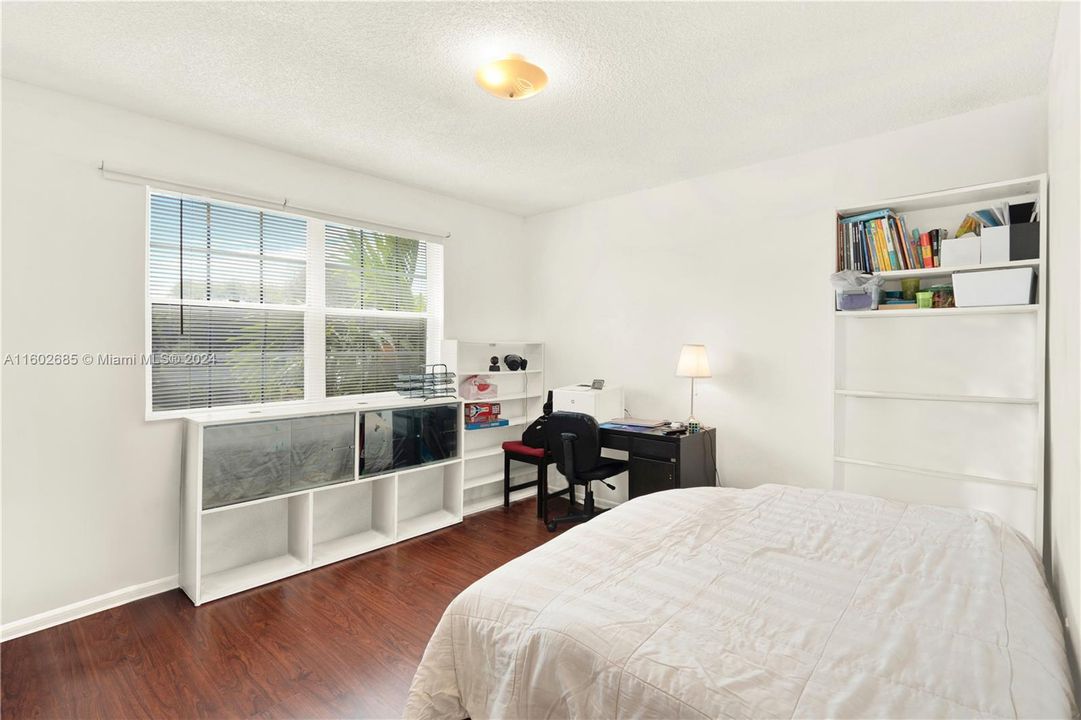 Recently Sold: $770,000 (4 beds, 2 baths, 1861 Square Feet)