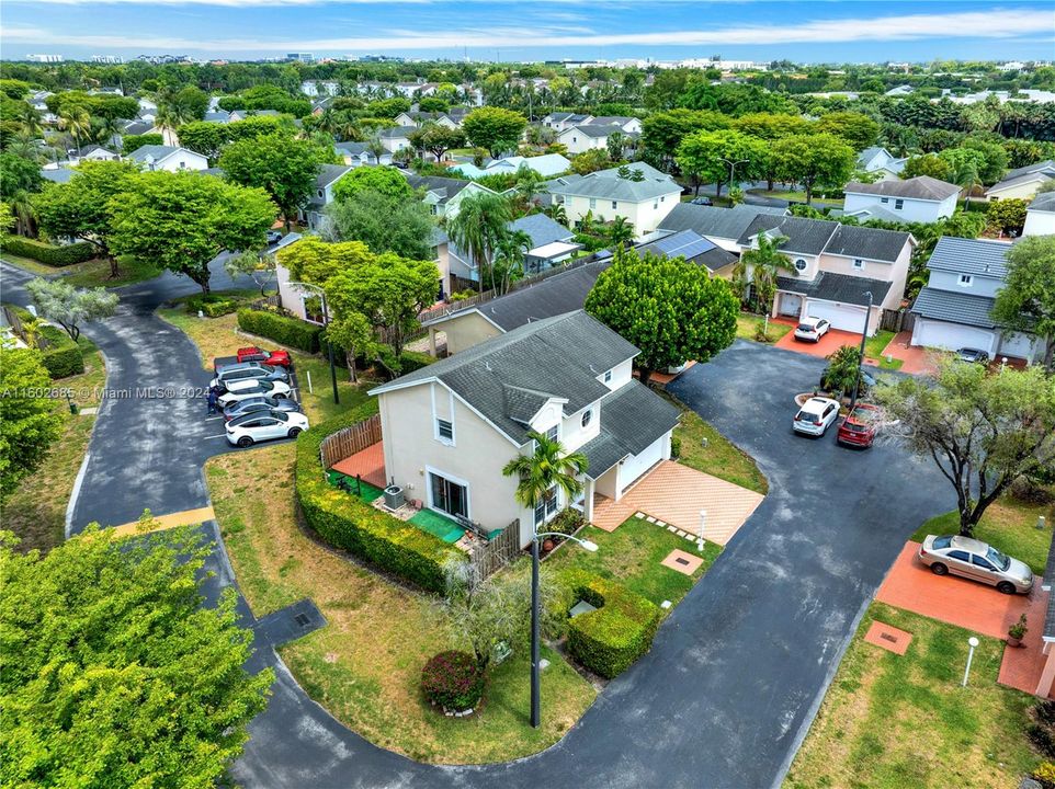 Recently Sold: $770,000 (4 beds, 2 baths, 1861 Square Feet)