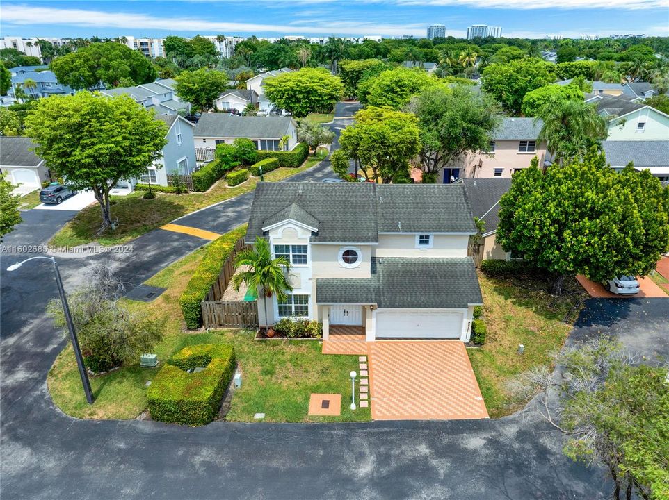 Recently Sold: $770,000 (4 beds, 2 baths, 1861 Square Feet)