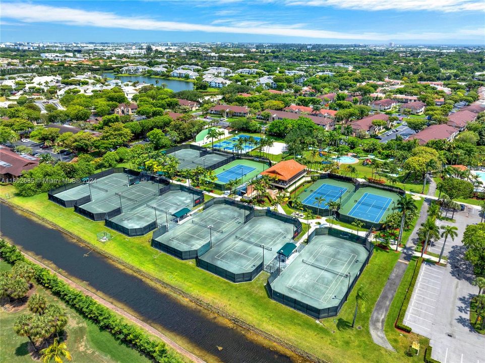 Recently Sold: $770,000 (4 beds, 2 baths, 1861 Square Feet)