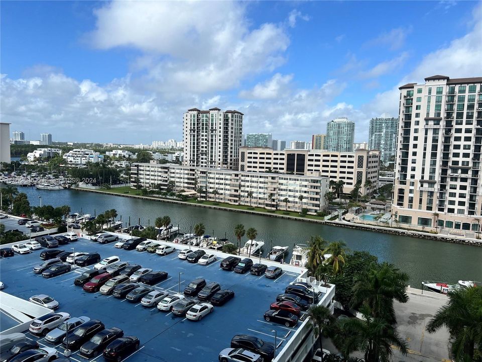 Active With Contract: $3,450 (2 beds, 2 baths, 1357 Square Feet)