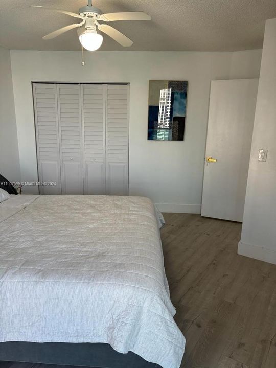 Active With Contract: $3,450 (2 beds, 2 baths, 1357 Square Feet)