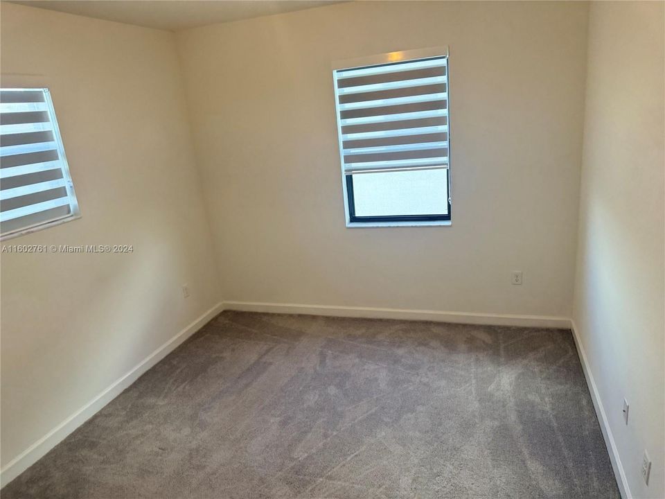 For Rent: $3,750 (4 beds, 2 baths, 2974 Square Feet)