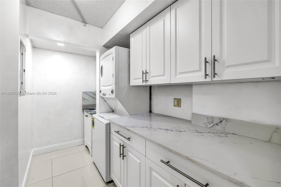 En Venta: $264,999 (2 camas, 2 baños, 1285 Pies cuadrados)