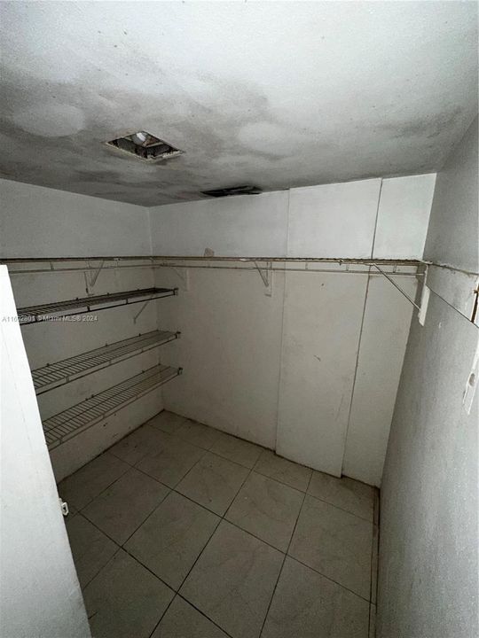 En Venta: $195,000 (1 camas, 1 baños, 865 Pies cuadrados)