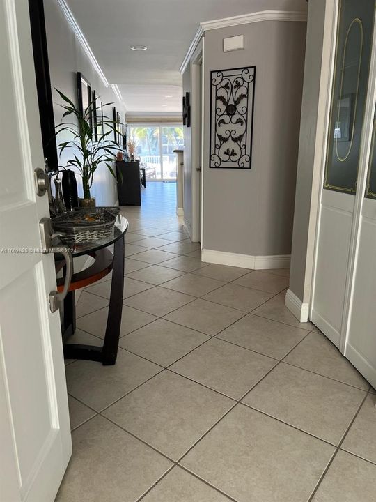 Recently Sold: $824,000 (2 beds, 2 baths, 1656 Square Feet)