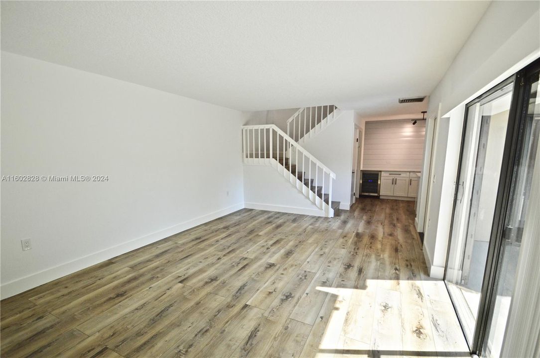 For Sale: $459,000 (2 beds, 2 baths, 1596 Square Feet)